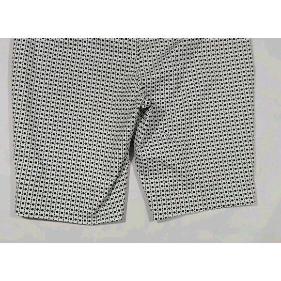 New Chico's So Slimming Brigitte Pull-On Bermuda Shorts Size 3 XL 16 White Dots - Picture 7 of 9